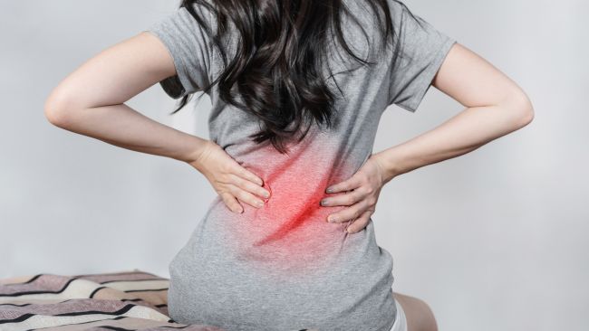 mujer-dolor-espalda