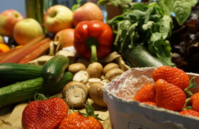 pepino-tomate-frutillas