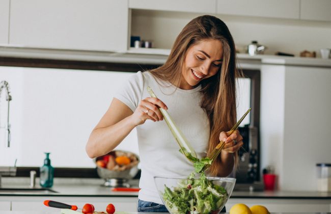 mujer-ensalada