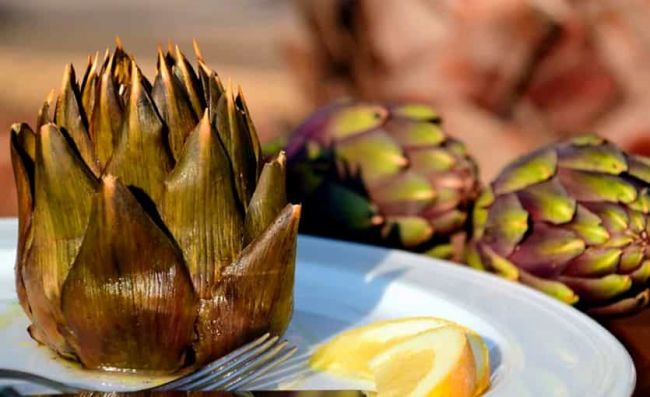 alcachofa-cocida-limon