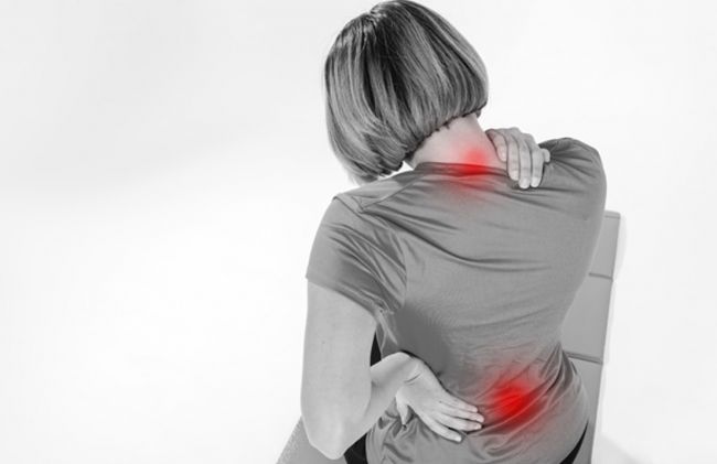 mujer-dolor-cintura-cuello