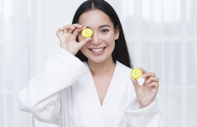 mujer-limon-ojos