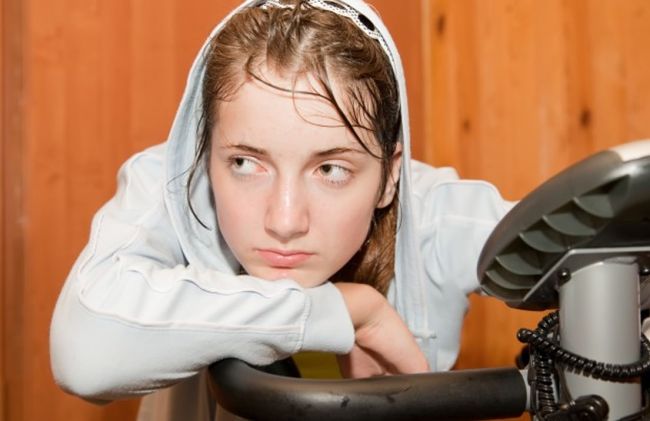 mujer-cansada-transpirando