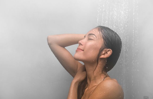 mujer-ducha