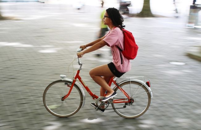 mujer-bicicleta
