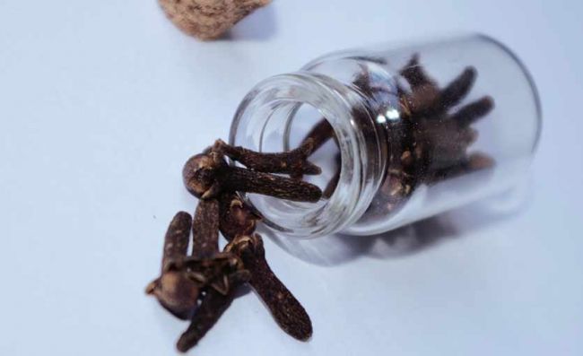 clavos-olor