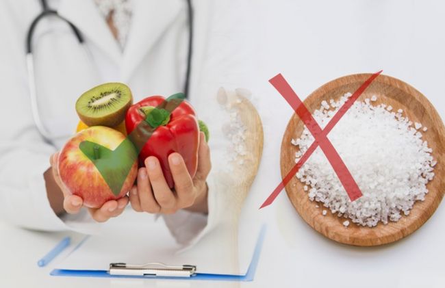 manzana-kiwi-pimiento-sal-tachada