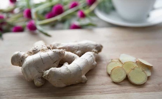 raiz-jengibre-entero-tajadas-pequeñas