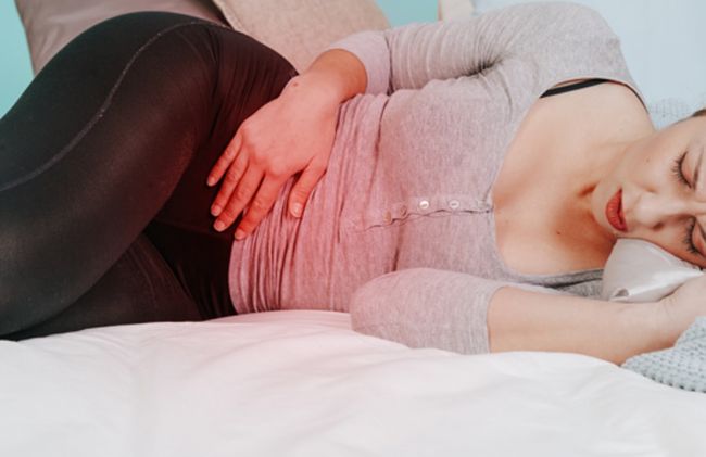 mujer-abdomen-inflamado