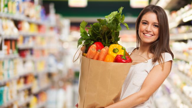 verdura-verde-mujer-pimiento