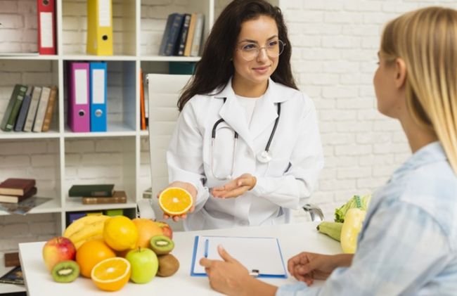 nutricionista-frutas