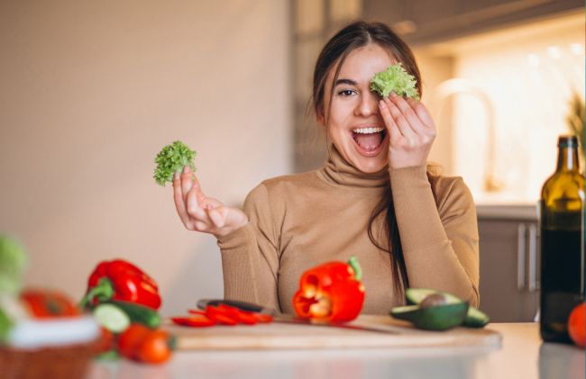 mujer-pimiento-brocoli